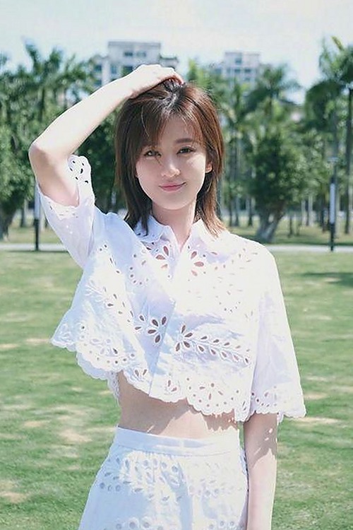 娱乐吃瓜酱女生财务自由背后，揭秘421娱乐圈吃瓜汇总与热搜吃瓜博主真相